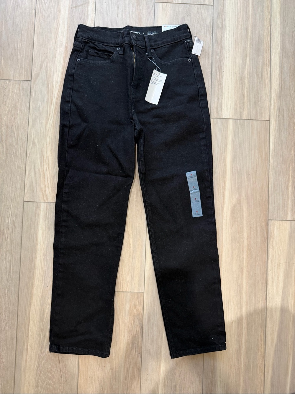 NWT Old Navy Black High-Rise Straight-Leg Women's Black Jeans Size 4